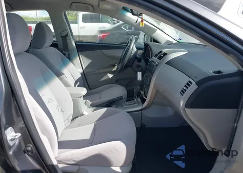 2011 Toyota Corolla Le z USA, uszkodzony, nr VIN JTDBU4EE9B9146744